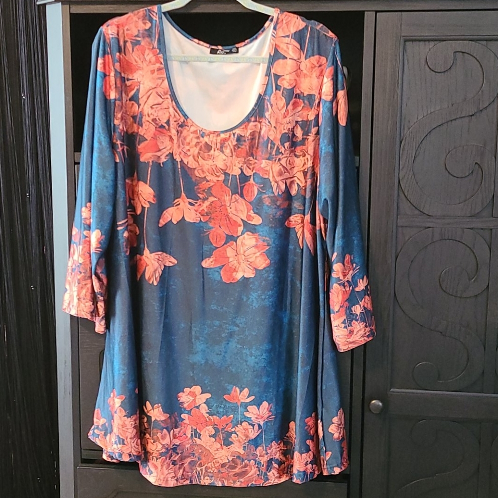 Women's Plus Size Tunic